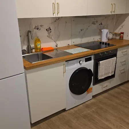 Spacious 2br In Wiz Free Parking Apartment Ballina (Mayo)